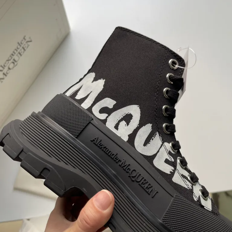 Alexander McQueen Shoe 